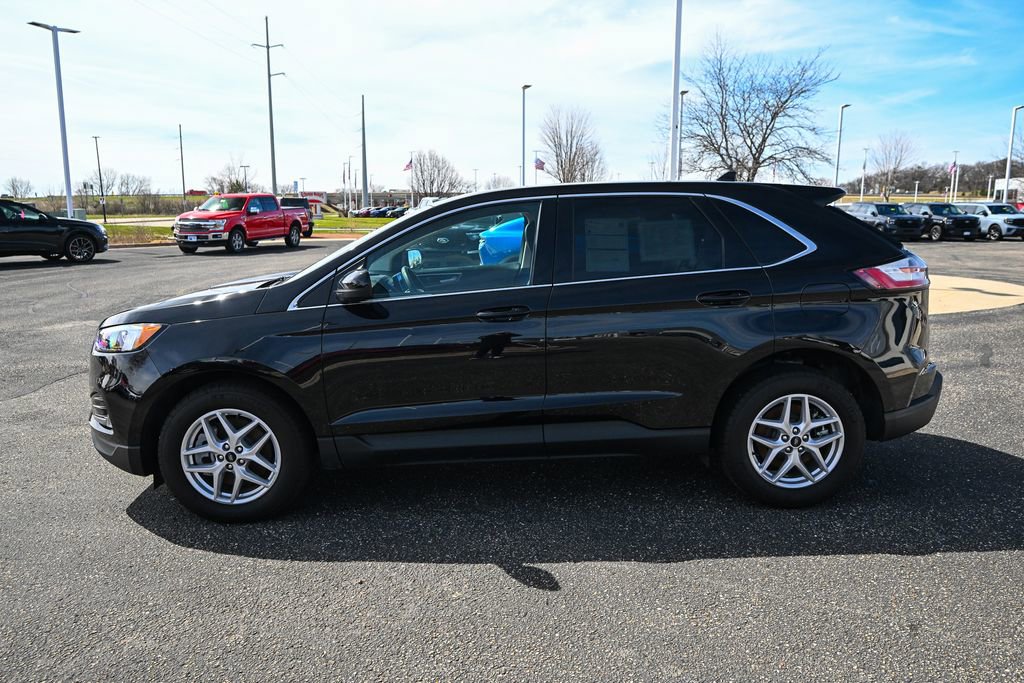 Certified 2024 Ford Edge SEL w/ Convenience Package AWD/4WD image 8