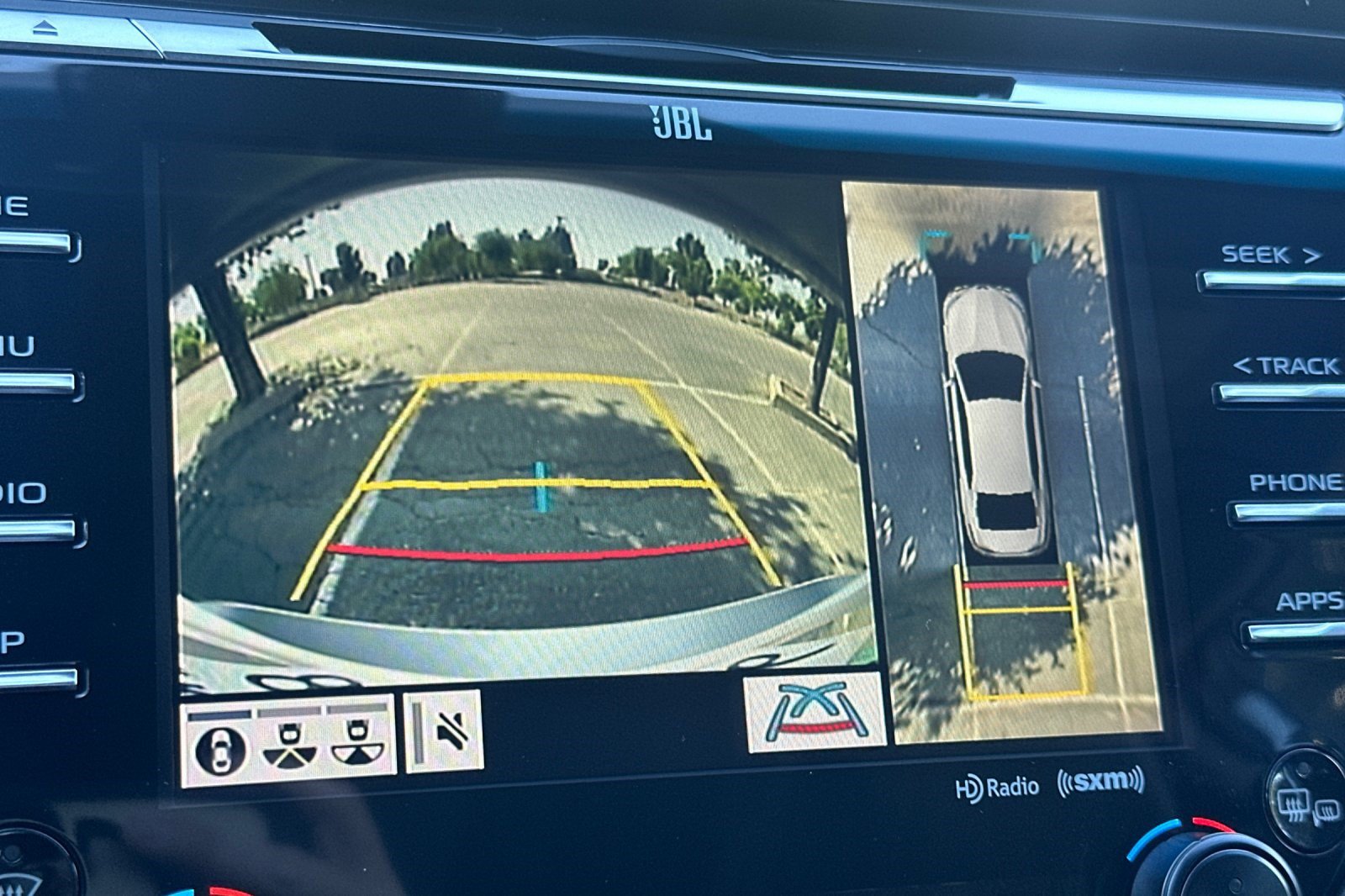 Used 2019 Toyota Camry XLE w/ Driver Assist Package FWD image 24