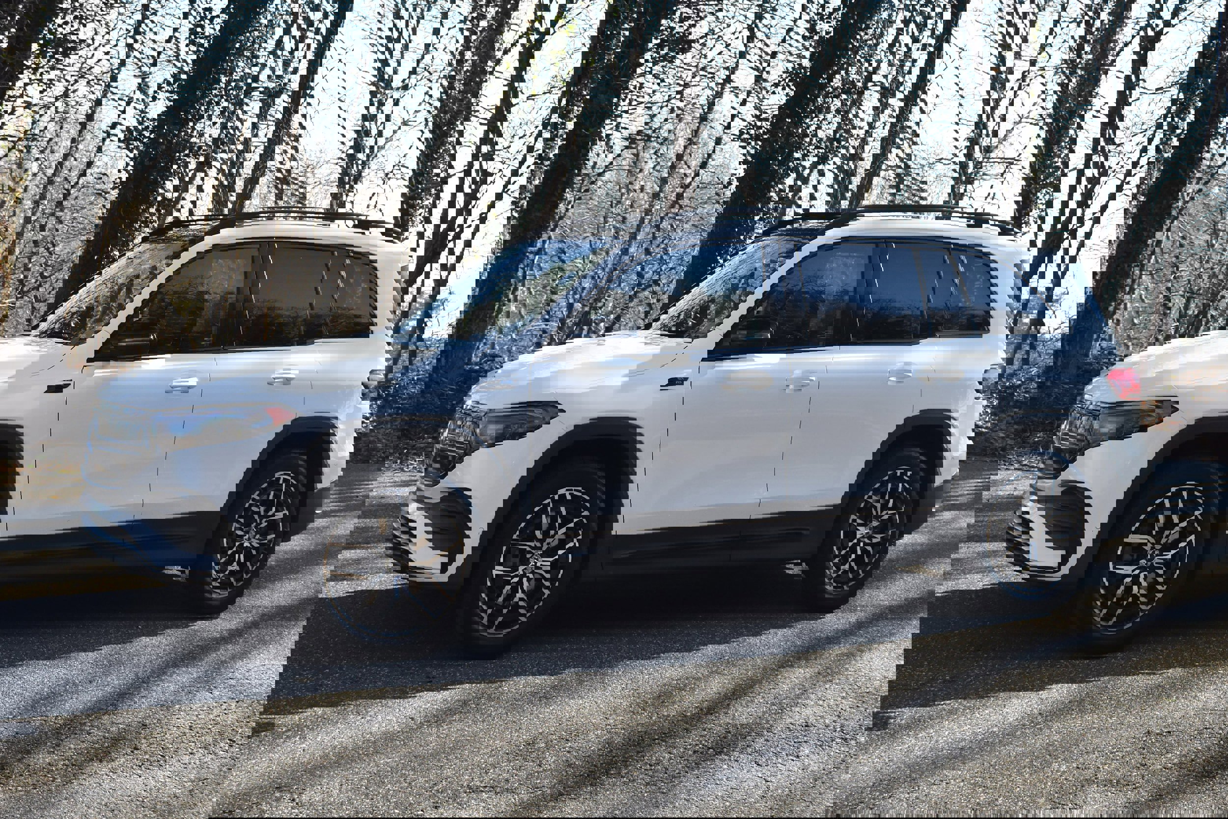 Used 2022 Mercedes-Benz EQB 350 4MATIC w/ AMG Night Package image 2