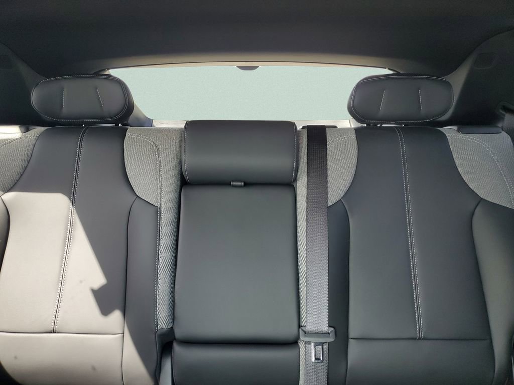 Used 2024 Cadillac Lyriq Tech image 13