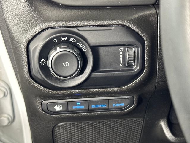 Used 2023 Jeep Wrangler Unlimited w/ Cold Weather Group image 19