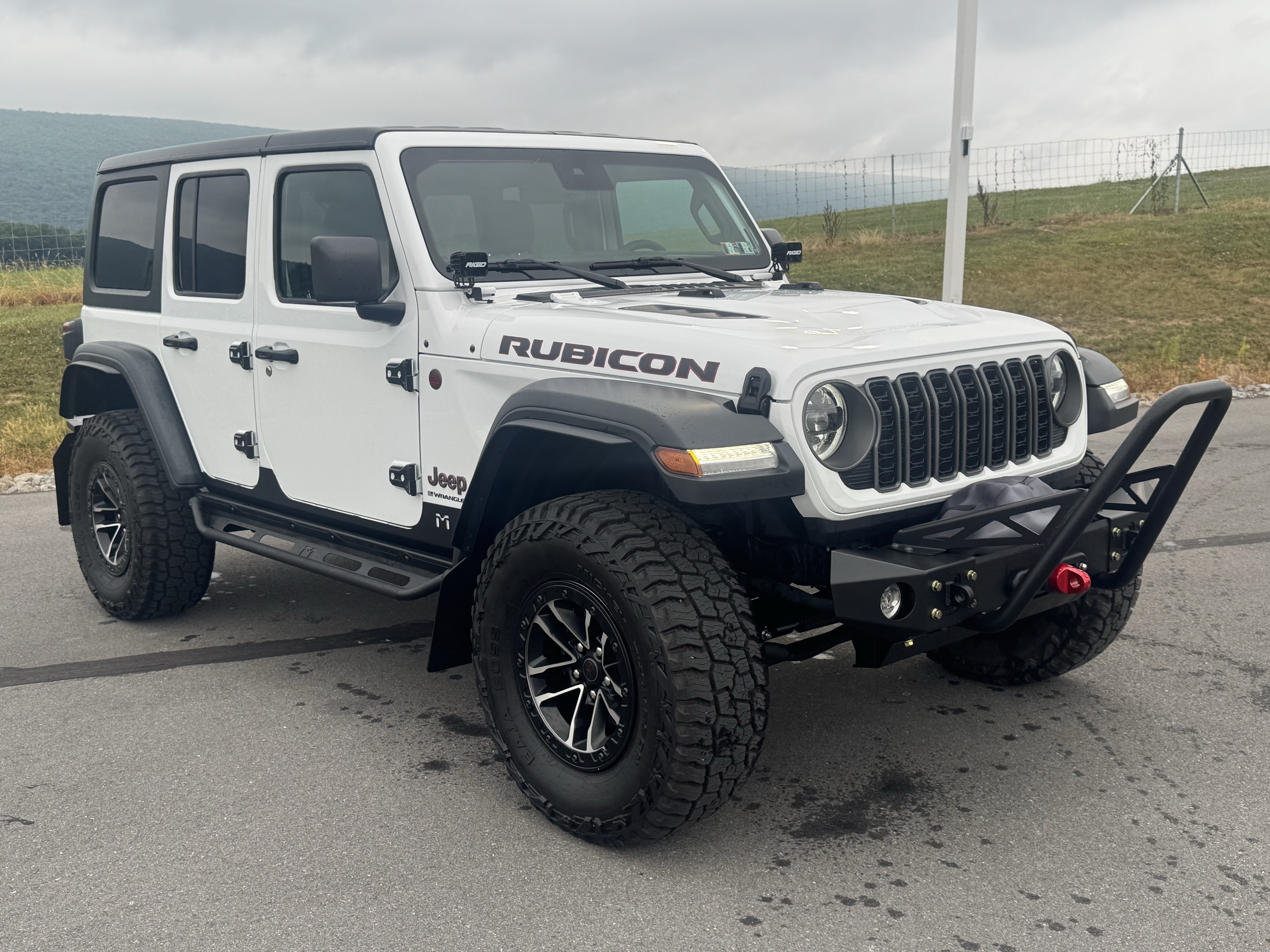 Used 2025 Jeep Wrangler Unlimited Rubicon w/ XTREMEE 35" Tire Package