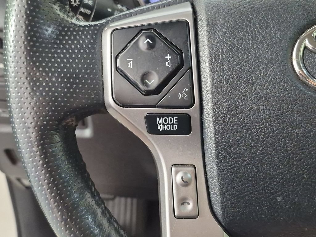 Used 2023 Toyota 4Runner Limited AWD/4WD image 18