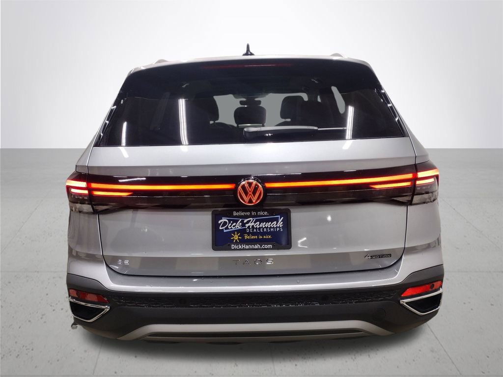 New 2025 Volkswagen Taos SE image 11