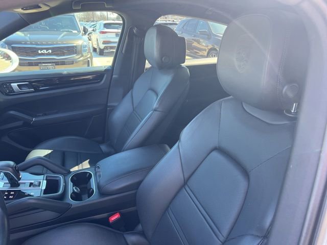 Used 2021 Porsche Cayenne Coupe image 7