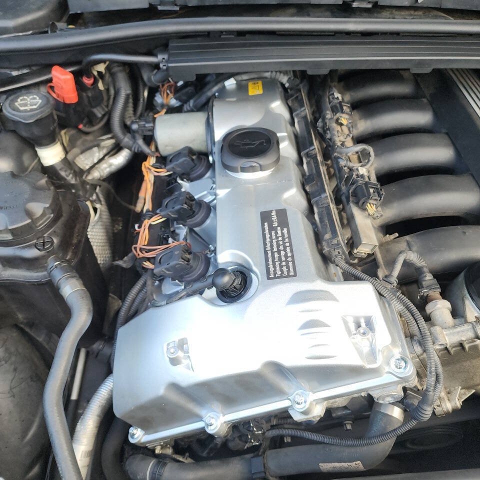 Used 2007 BMW 328i Wagon RWD image 14