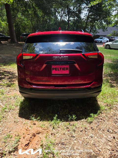 Used 2023 GMC Terrain SLT w/ Elevation Edition FWD image 18