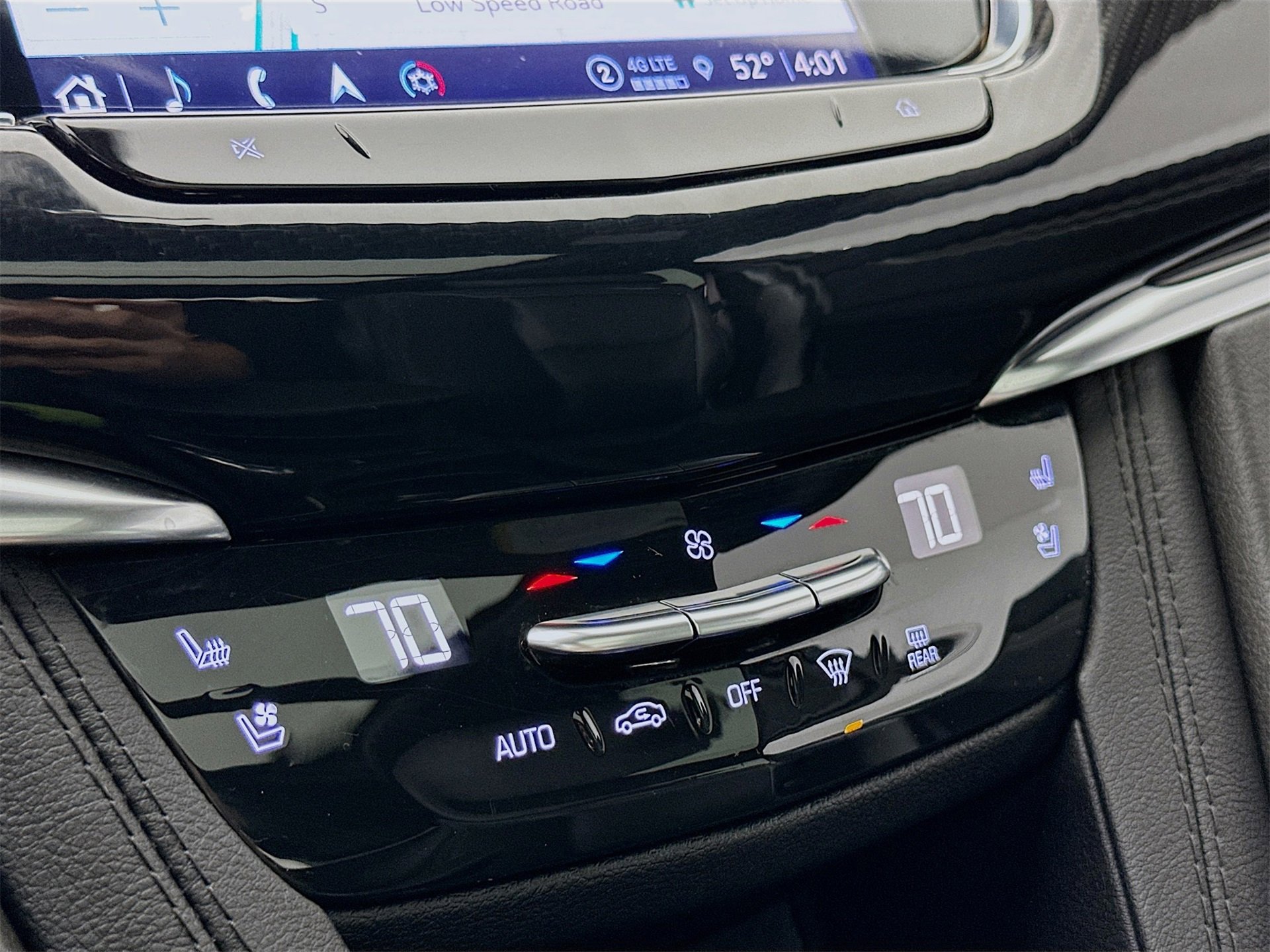 Used 2023 Cadillac XT6 Sport w/ Technology Package image 17