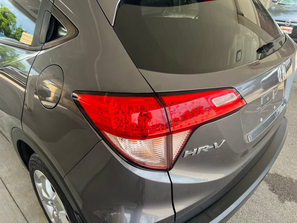 Used 2017 Honda HR-V EX image 34