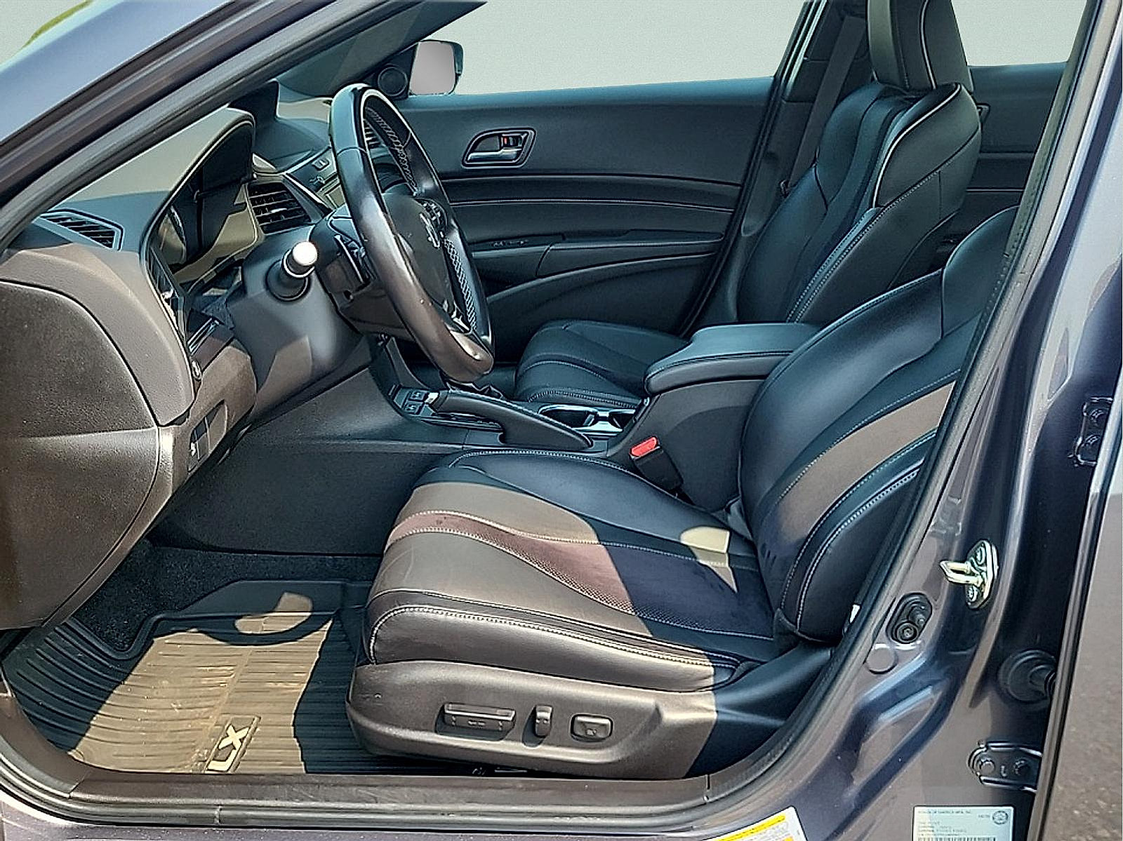 Used 2020 Acura ILX FWD image 13