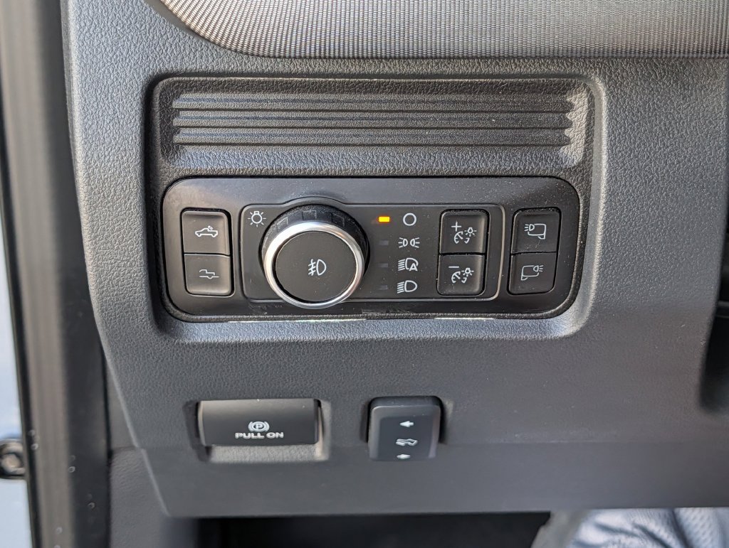 Used 2026 Ford F250 Platinum AWD/4WD image 27