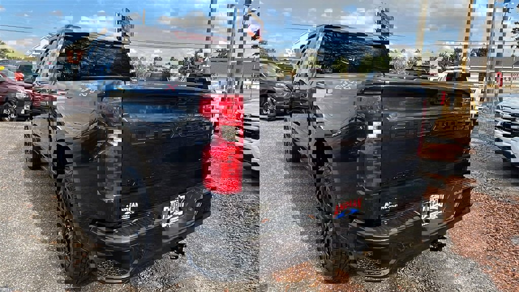 Certified 2022 Chevrolet Silverado 1500 Custom w/ LPO, Dark Essentials Package image 6