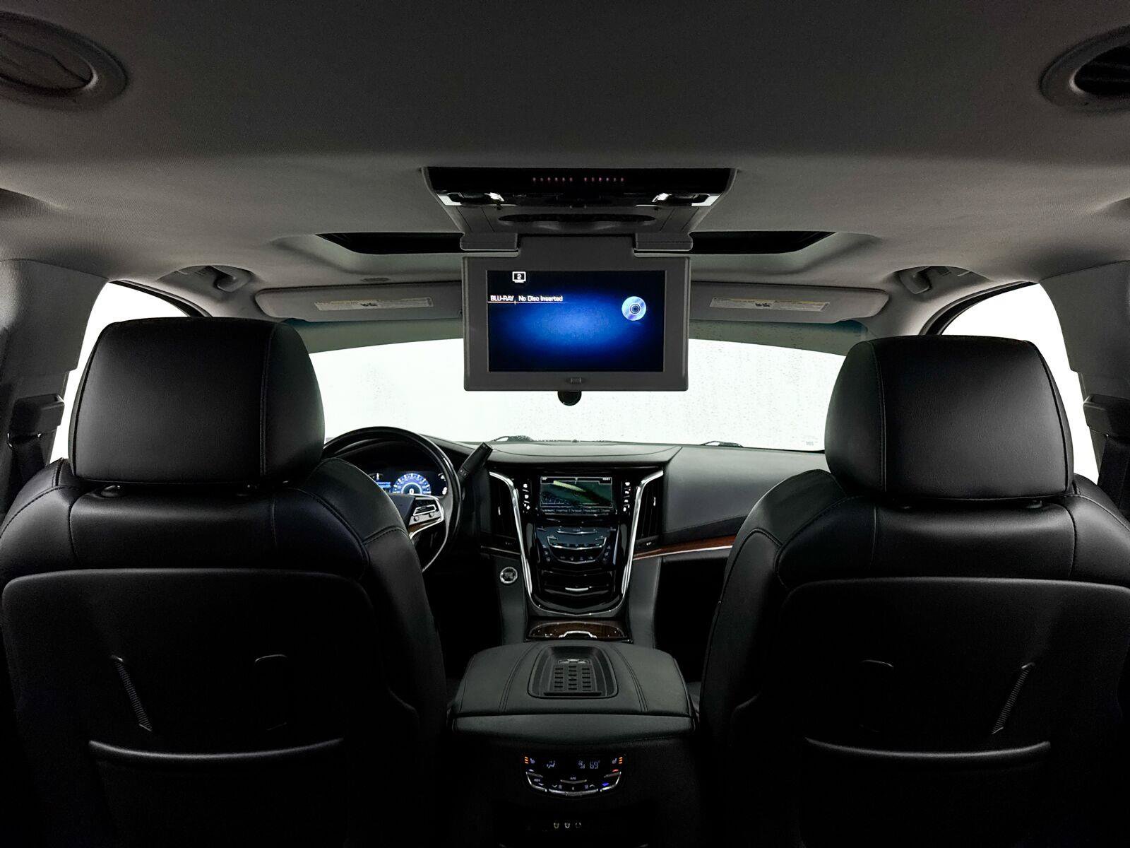Used 2016 Cadillac Escalade Luxury RWD image 11