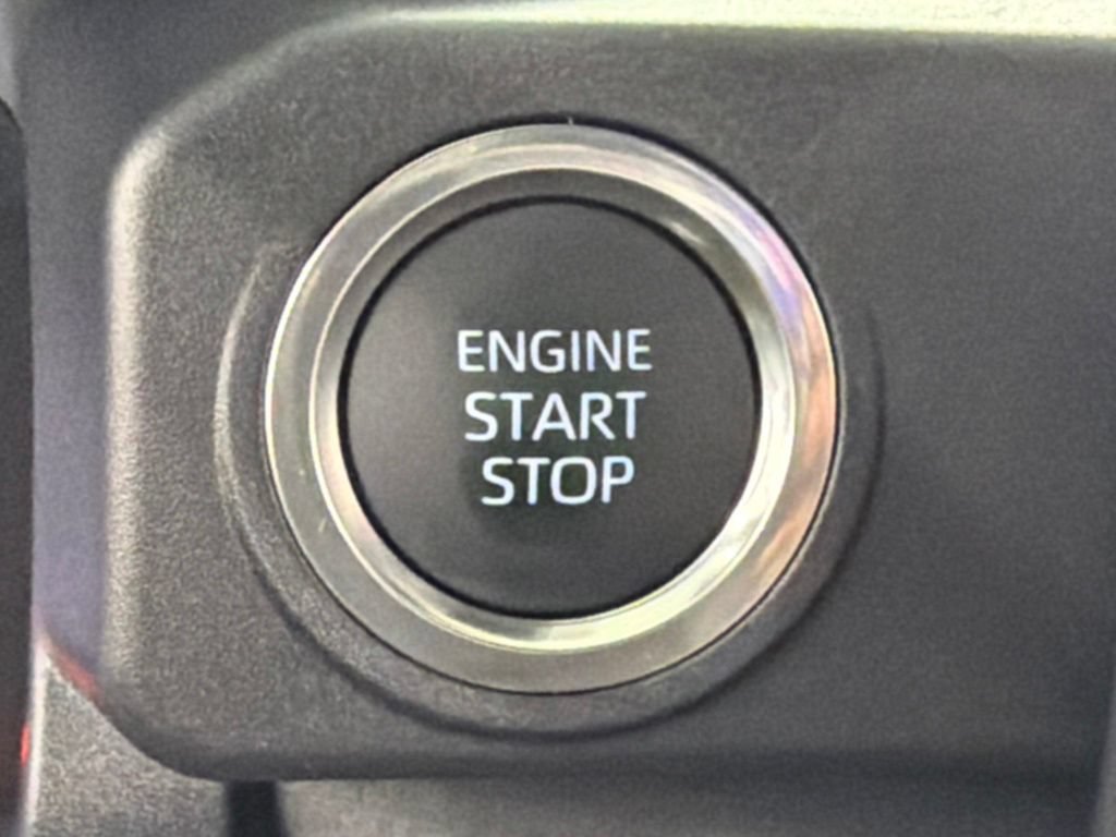 Certified 2026 Toyota 4Runner SR5 AWD/4WD image 32