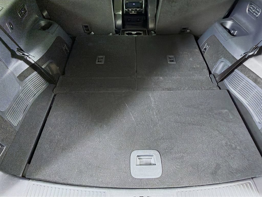 Used 2025 Lincoln Aviator AWD w/ Jet Appearance Package image 19