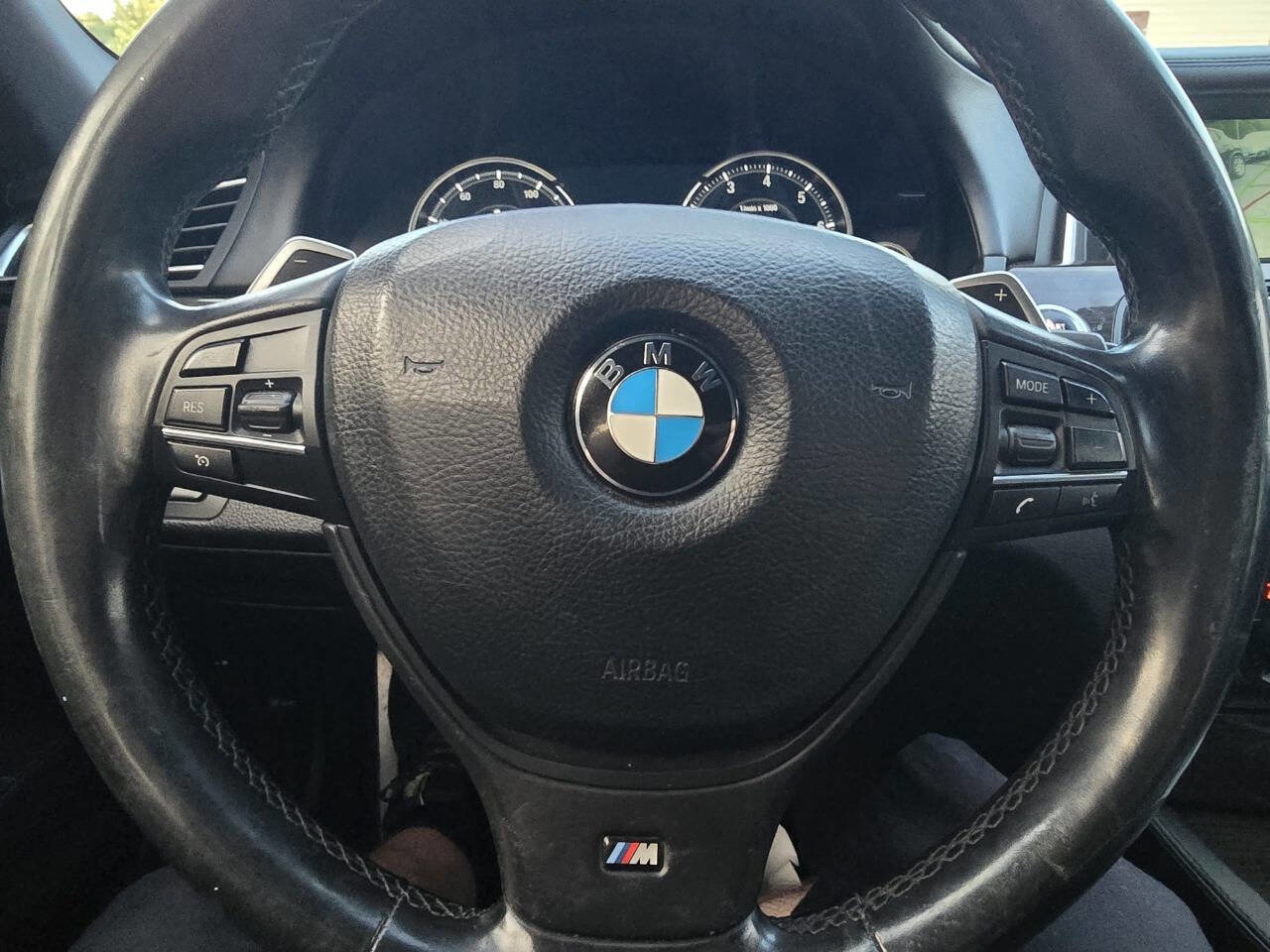 Used 2014 BMW 750Li xDrive w/ Executive Package image 12