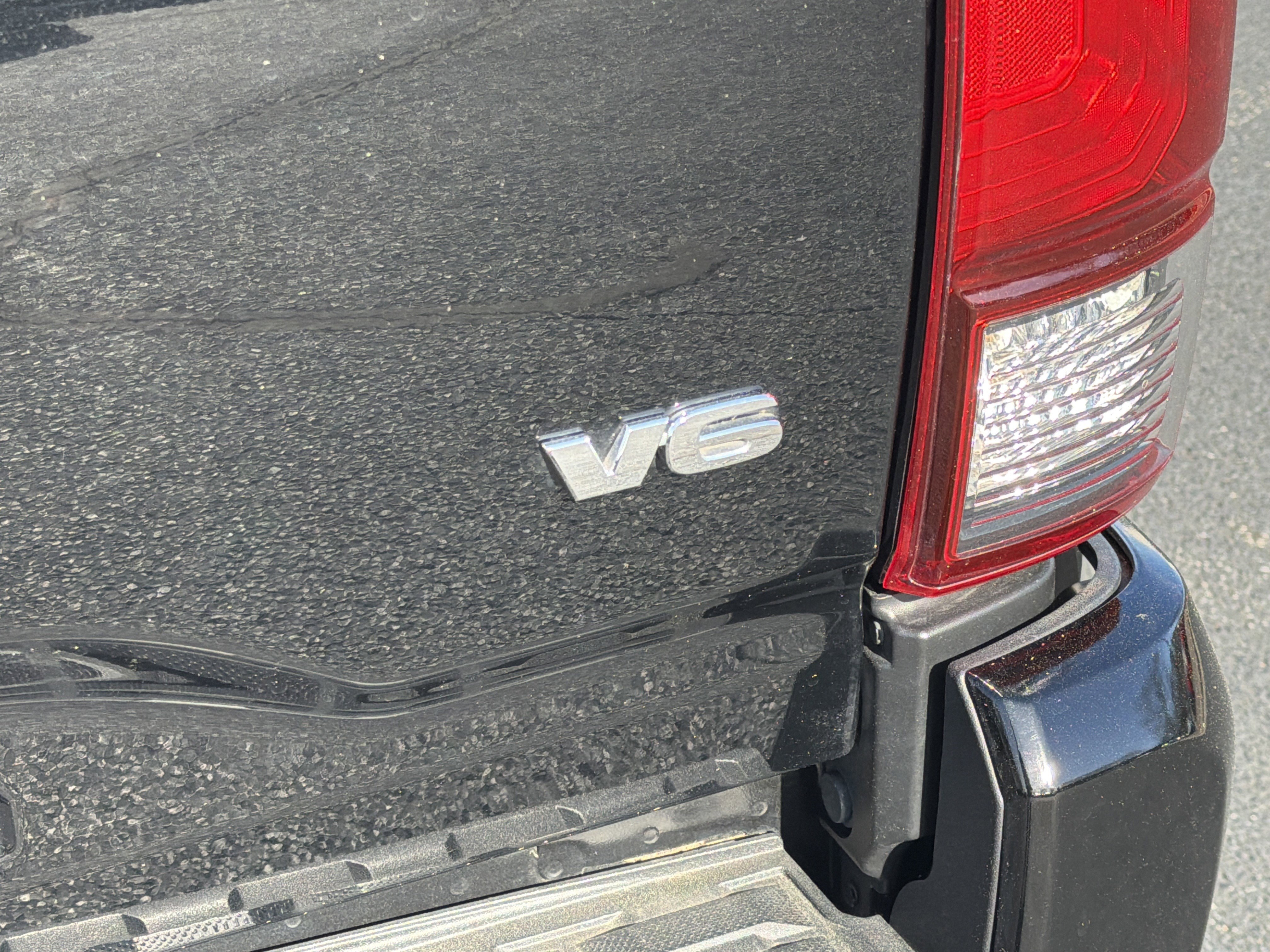 Used 2023 Toyota Tacoma SR5 w/ Technology Package image 26