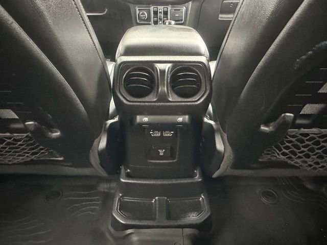 Used 2023 Jeep Wrangler Unlimited Rubicon w/ Cold Weather Group image 35