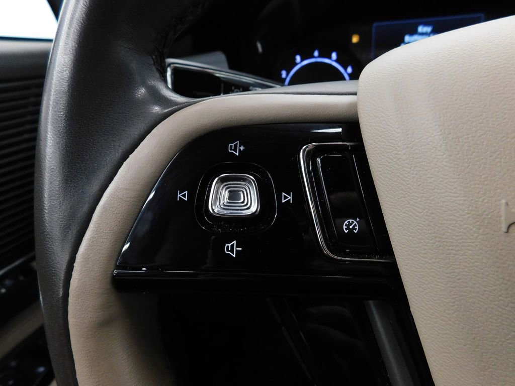 Used 2021 Lincoln Corsair Standard w/ Equipment Group 101A image 25