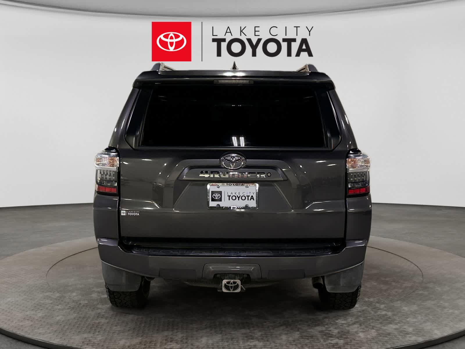 Used 2016 Toyota 4Runner SR5 Premium AWD/4WD image 7