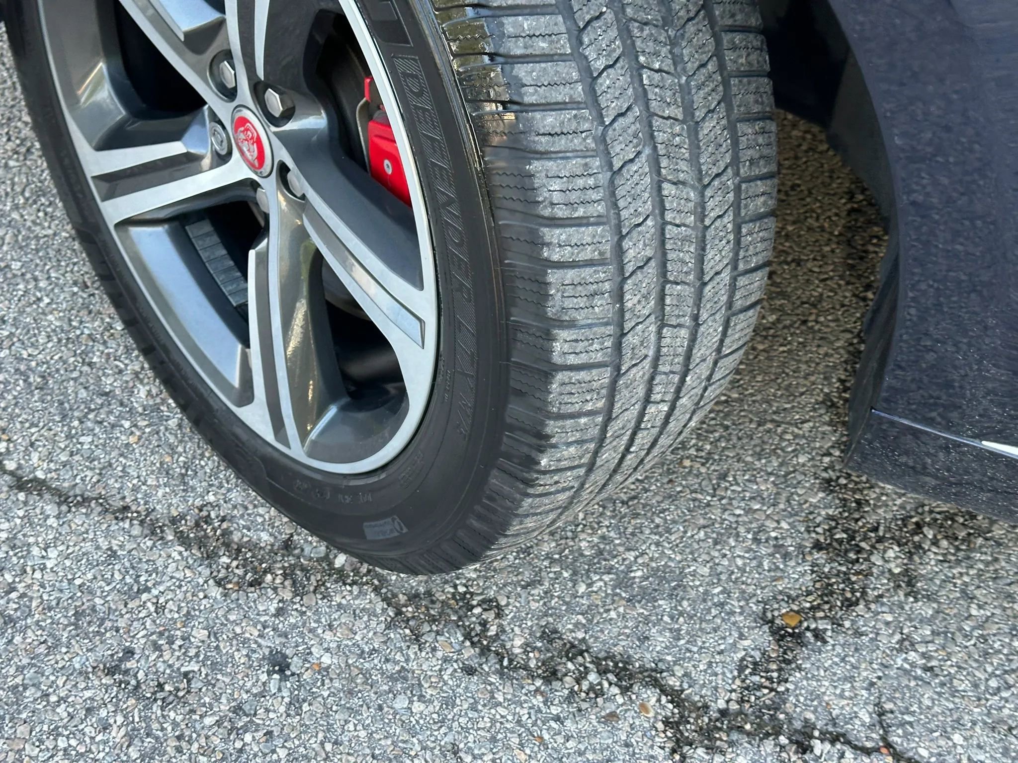 Used 2017 Jaguar F-PACE S AWD/4WD image 40