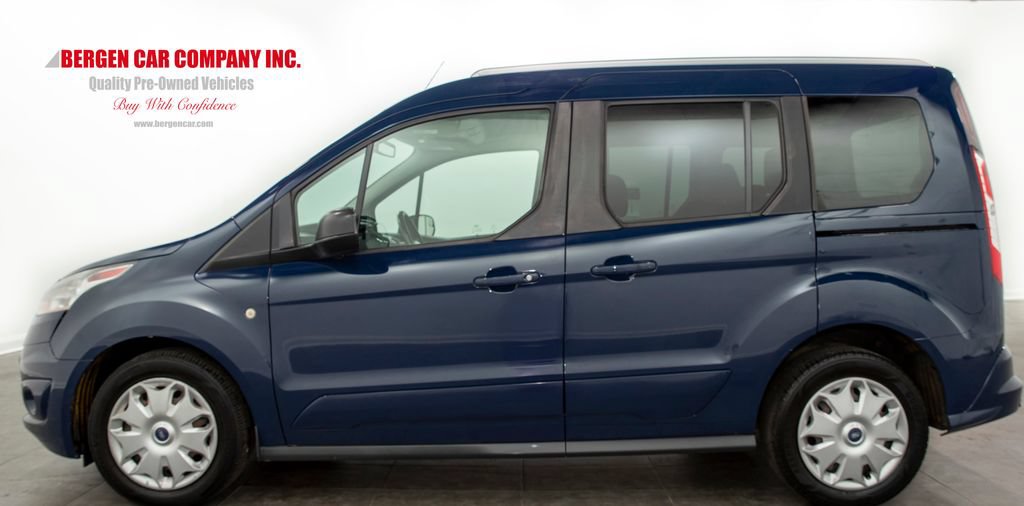 Used 2017 Ford Transit Connect XLT FWD image 5
