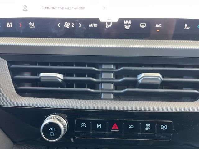 Used 2025 Ford Explorer ST-Line w/ Premium Package image 21