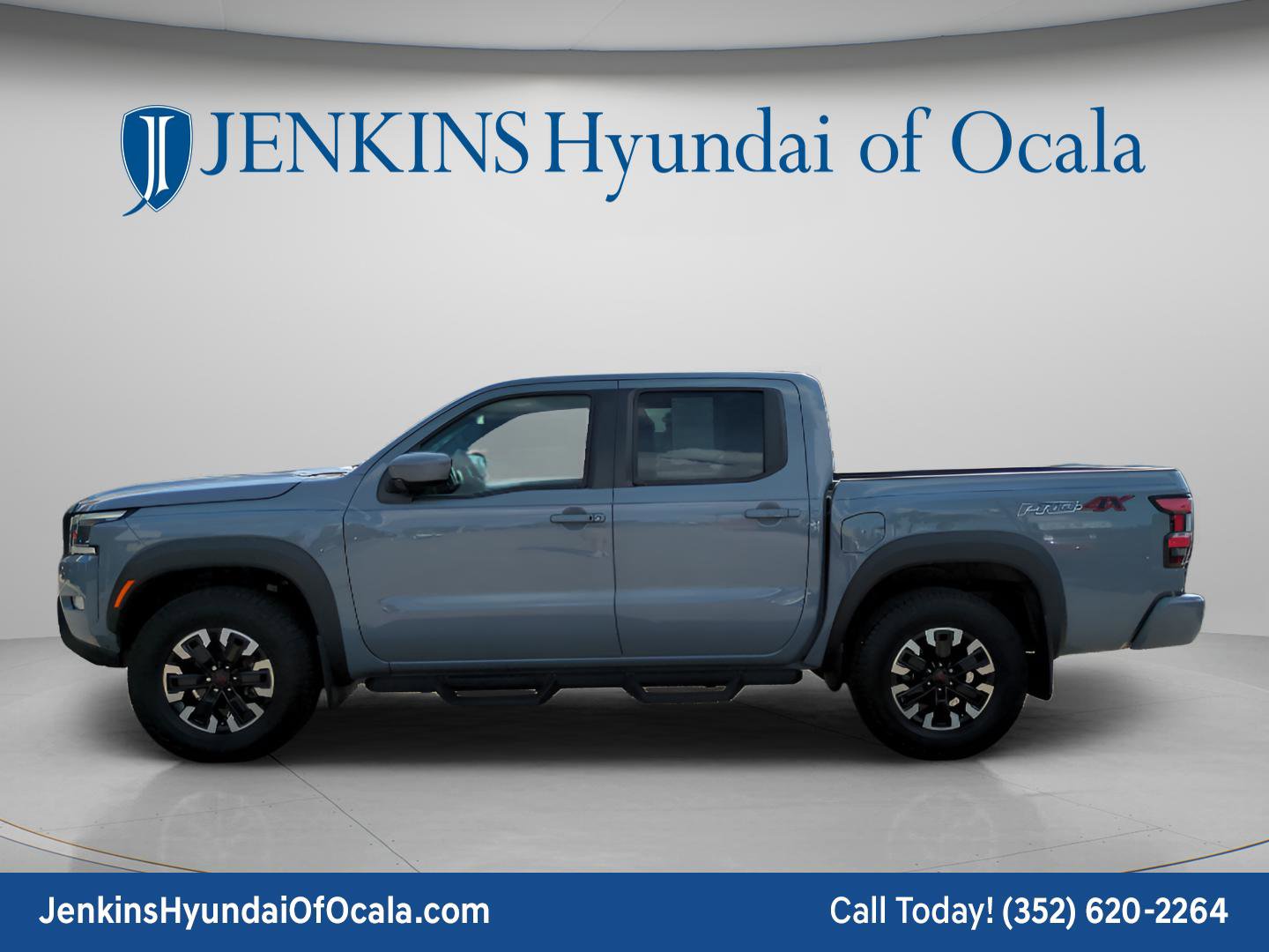 Used 2024 Nissan Frontier PRO-4X w/ Technology Package image 6