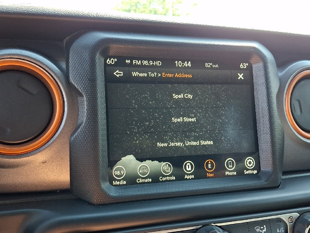 Used 2022 Jeep Gladiator Mojave w/ Cold Weather Group AWD/4WD image 20