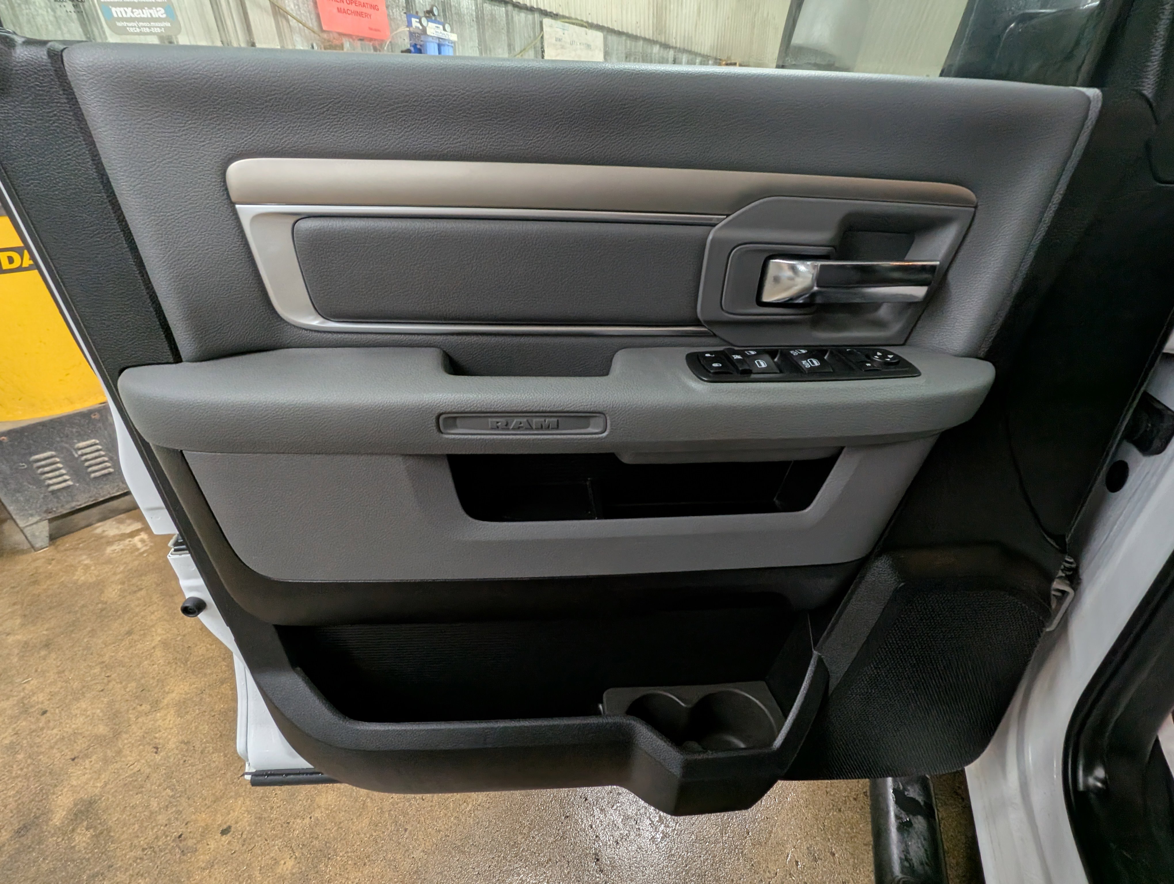 Used 2019 RAM 1500 Classic Warlock AWD/4WD image 10