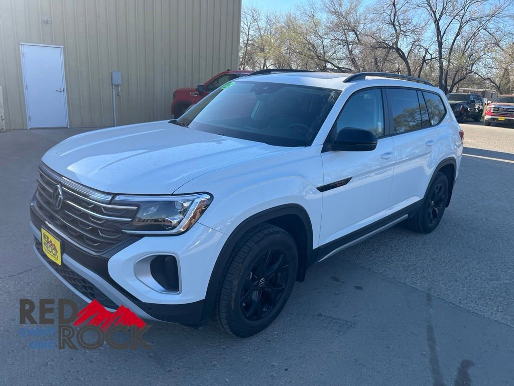 Used 2025 Volkswagen Atlas Peak Edition SE