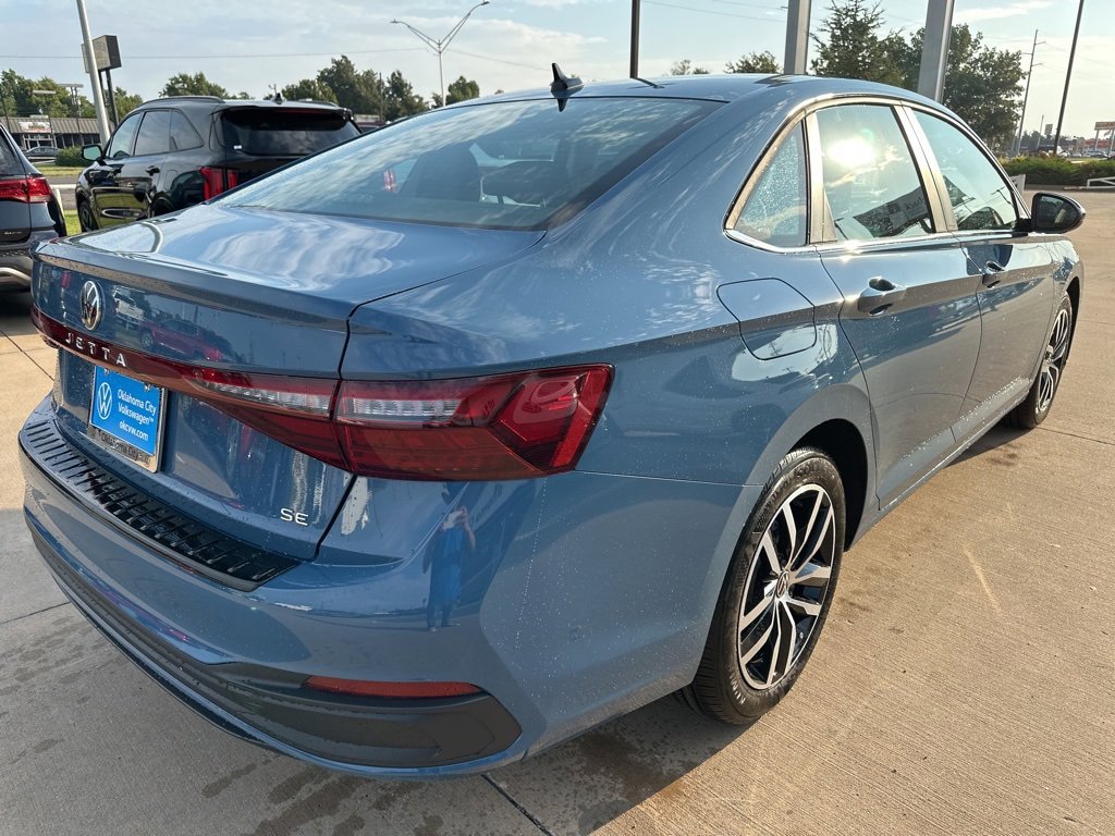 New 2025 Volkswagen Jetta SE image 5