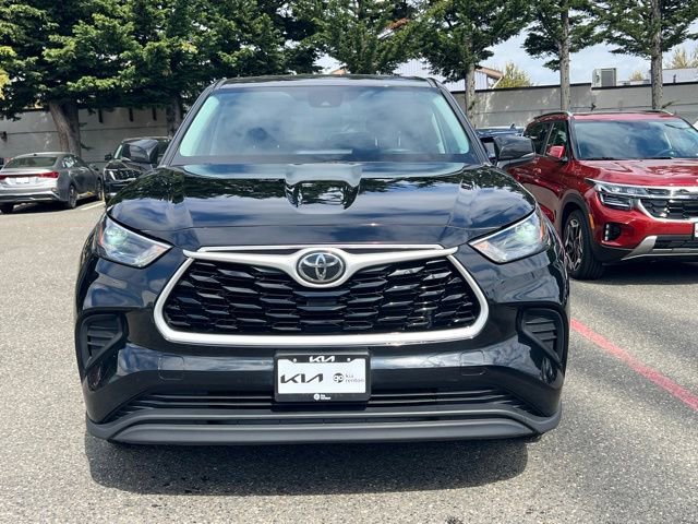 Used 2023 Toyota Highlander L image 6