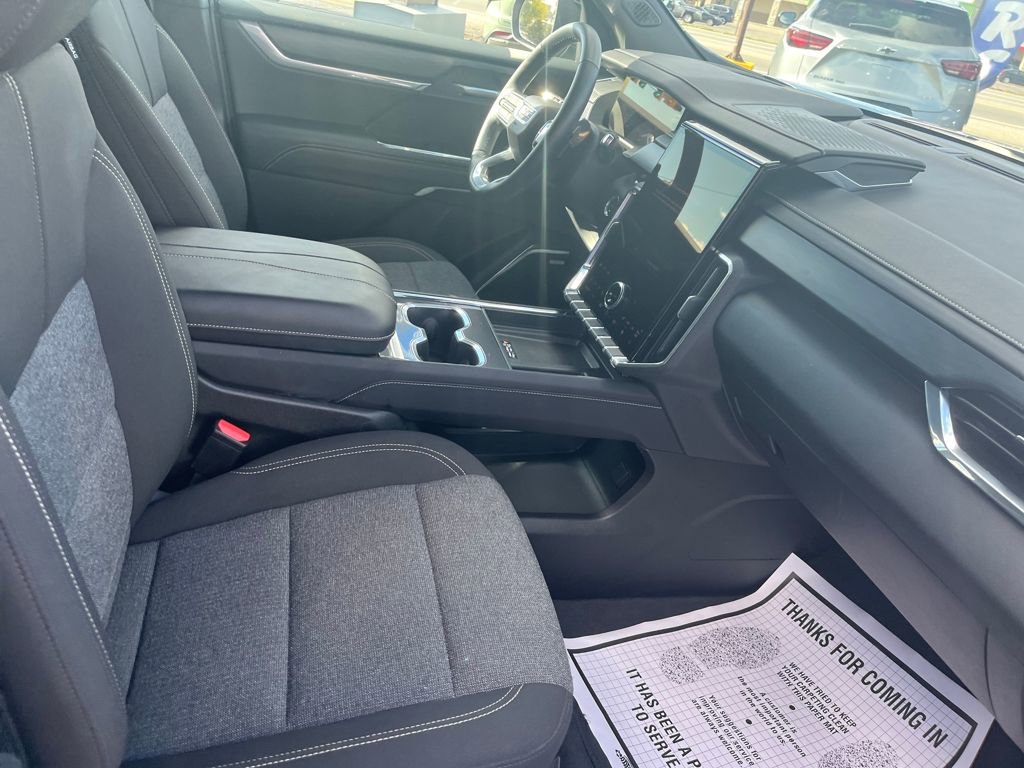 Used 2025 GMC Acadia Elevation image 31