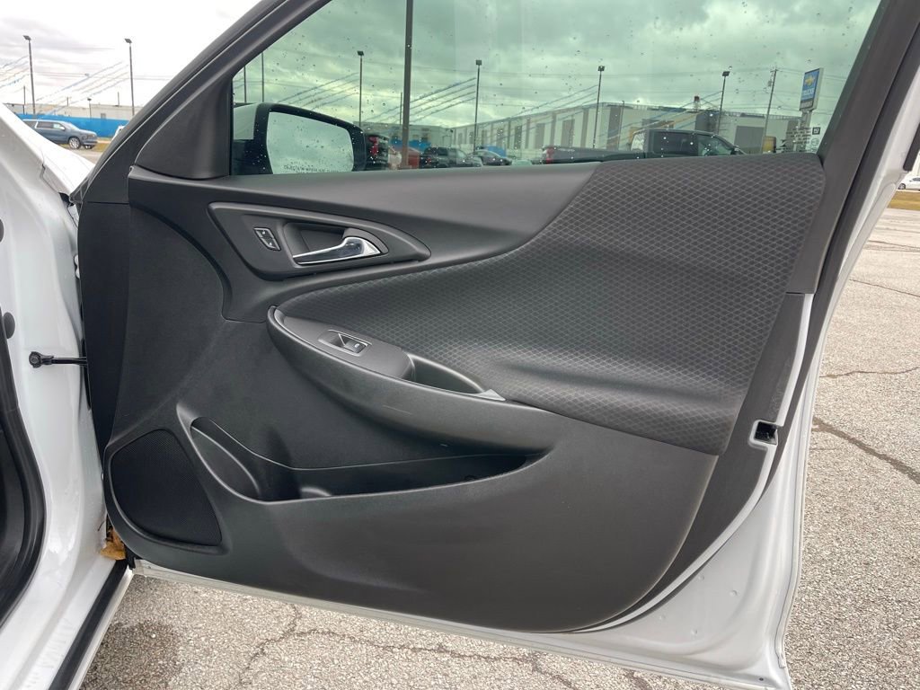 Used 2024 Chevrolet Malibu LT image 26