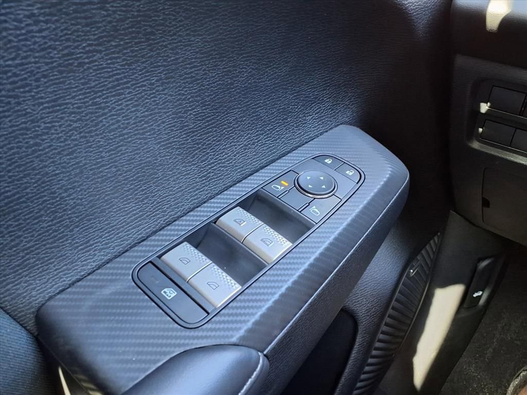 Used 2026 Mitsubishi Outlander ES FWD image 21
