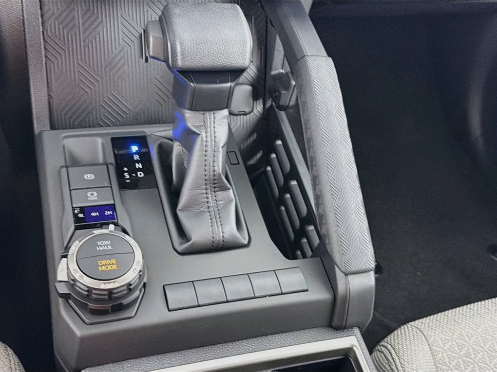 New 2026 Toyota 4Runner SR5 AWD/4WD image 21