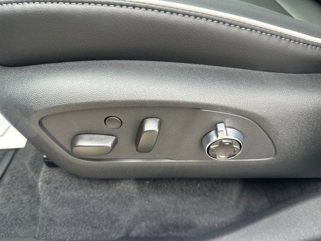 New 2026 Buick Enclave Avenir image 19