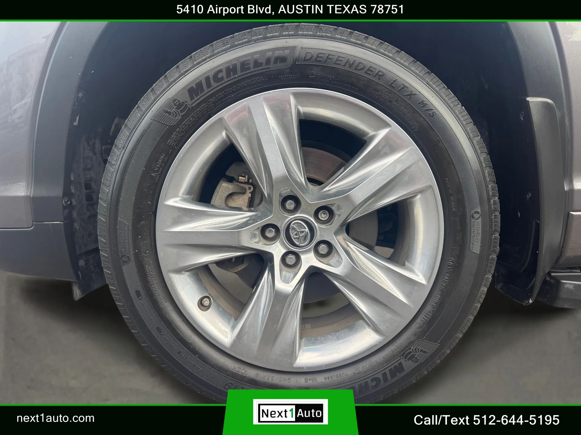 Used 2019 Toyota Highlander Limited FWD image 39