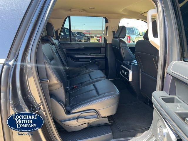 Used 2024 Ford Expedition Max XLT image 23
