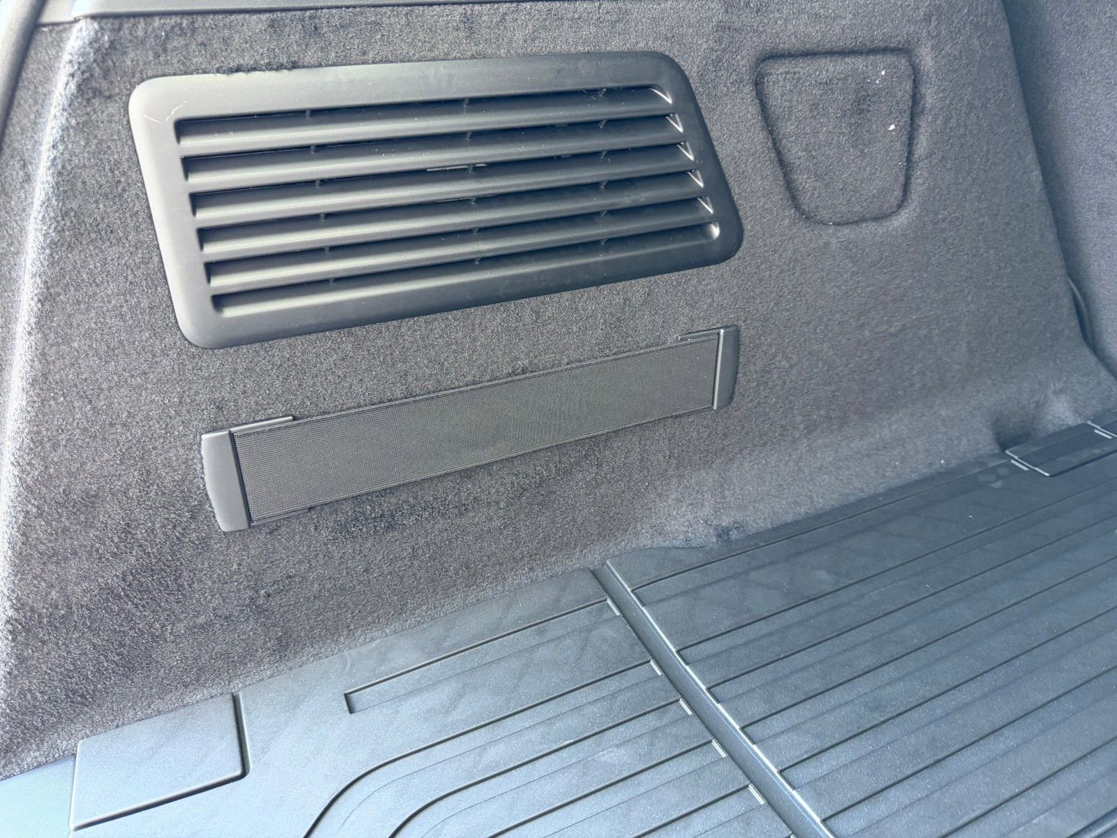 New 2026 Land Rover Range Rover Sport Autobiography AWD/4WD image 33