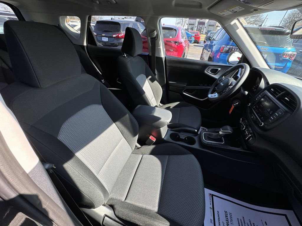 Used 2022 Kia Soul LX w/ Technology Package image 24