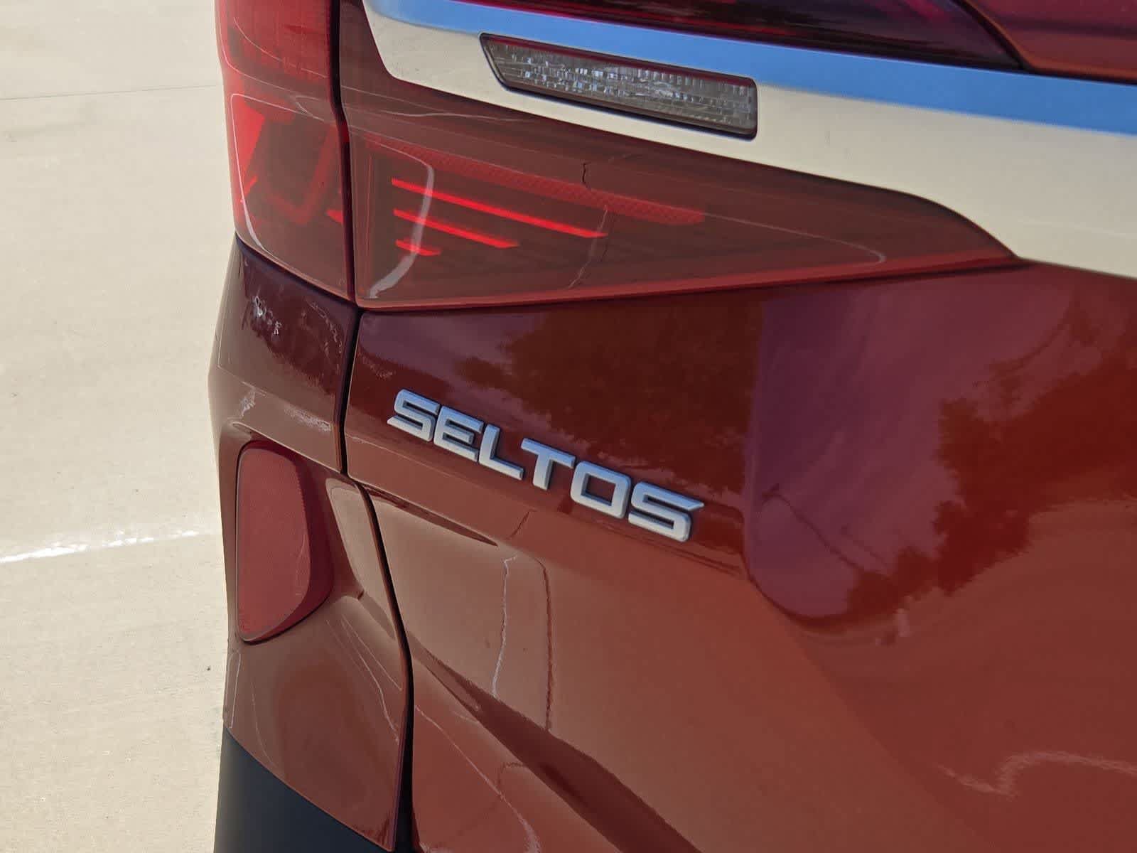 Certified 2023 Kia Seltos S FWD image 11