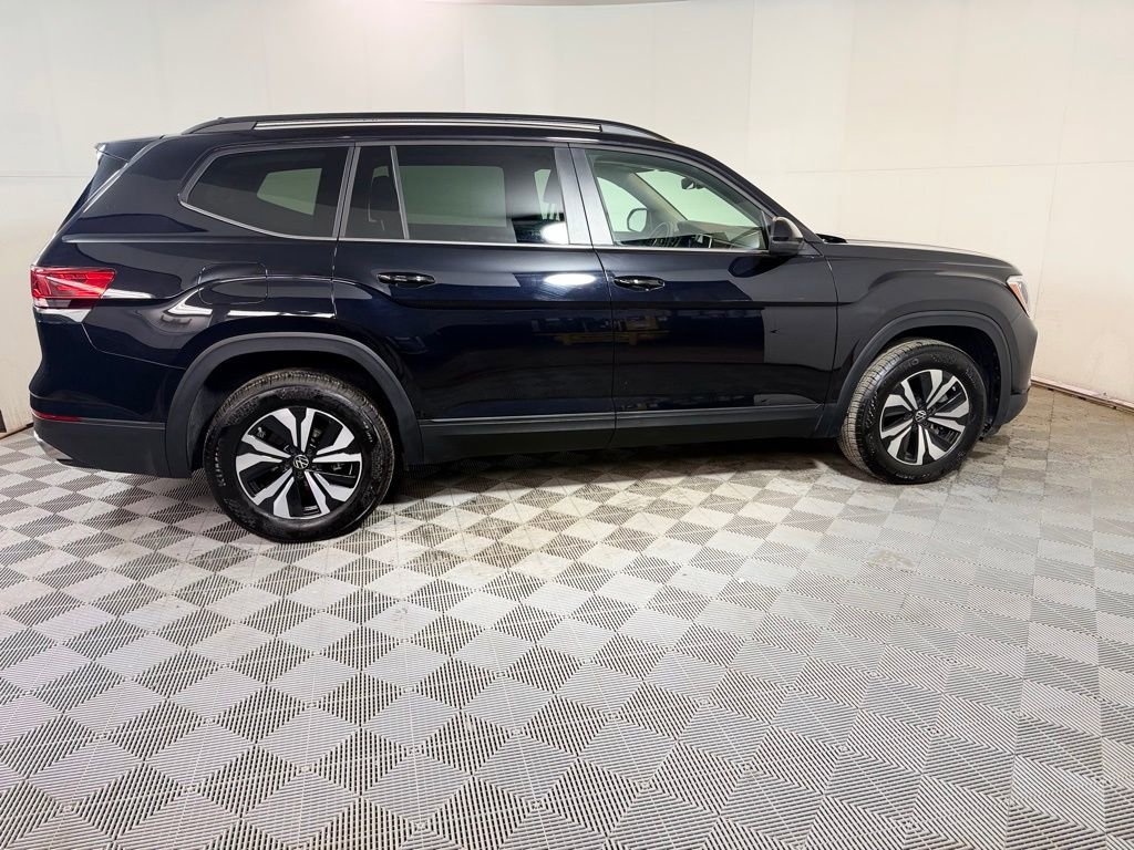 Used 2025 Volkswagen Atlas SE image 5