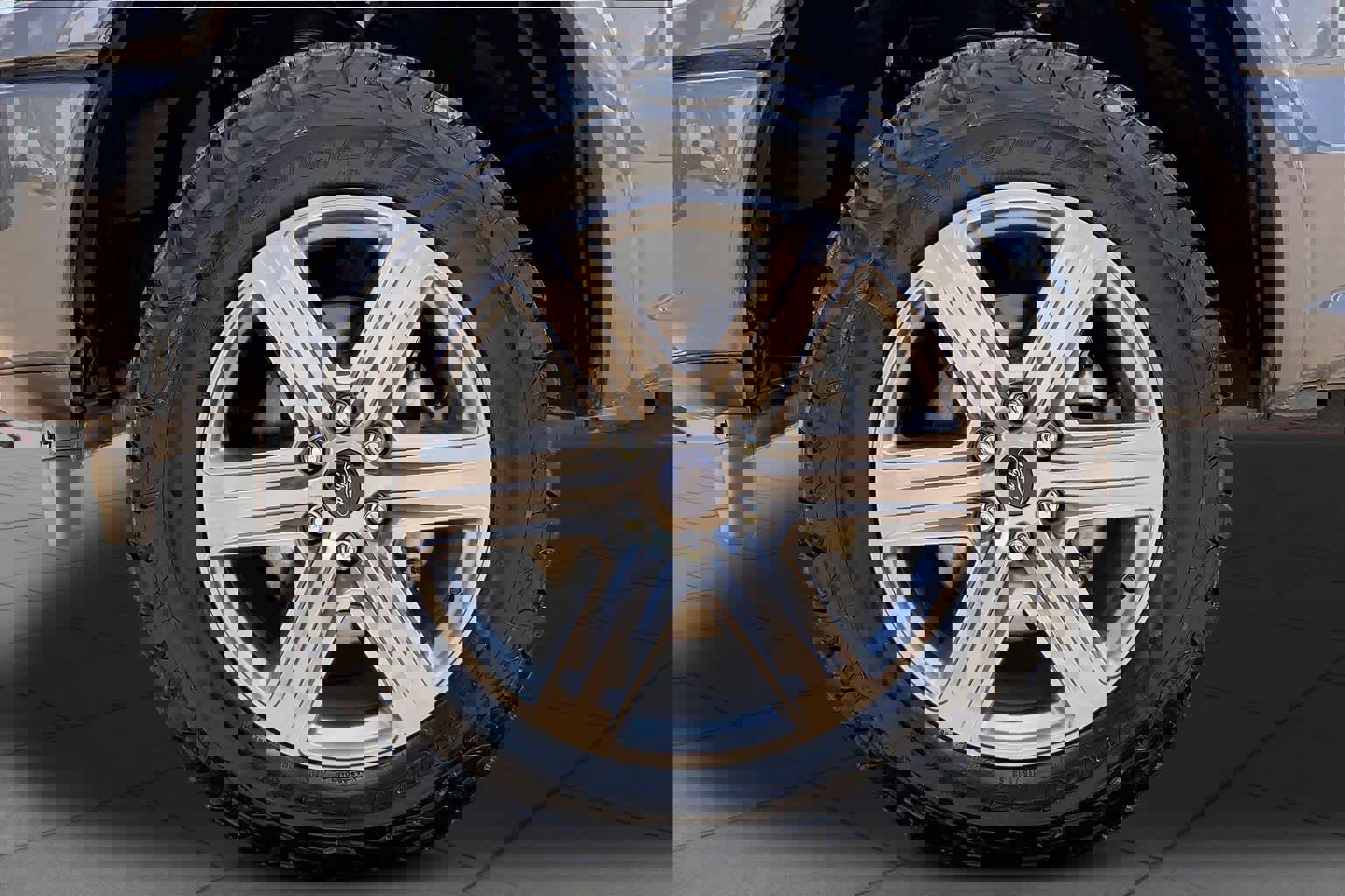 Used 2018 Ford F150 Lariat AWD/4WD image 11