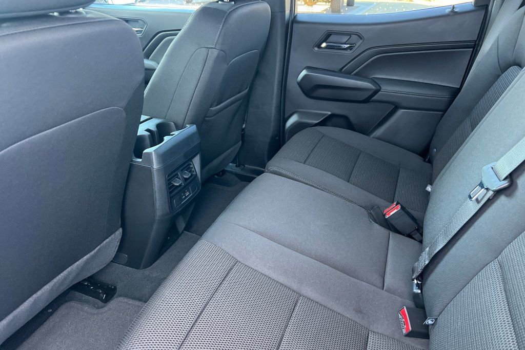 New 2025 GMC Canyon Elevation w/ Convenience Package image 9