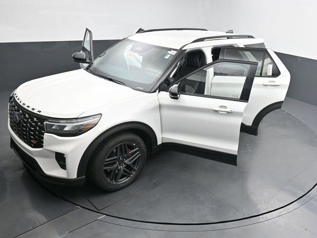 New 2026 Ford Explorer ST image 39