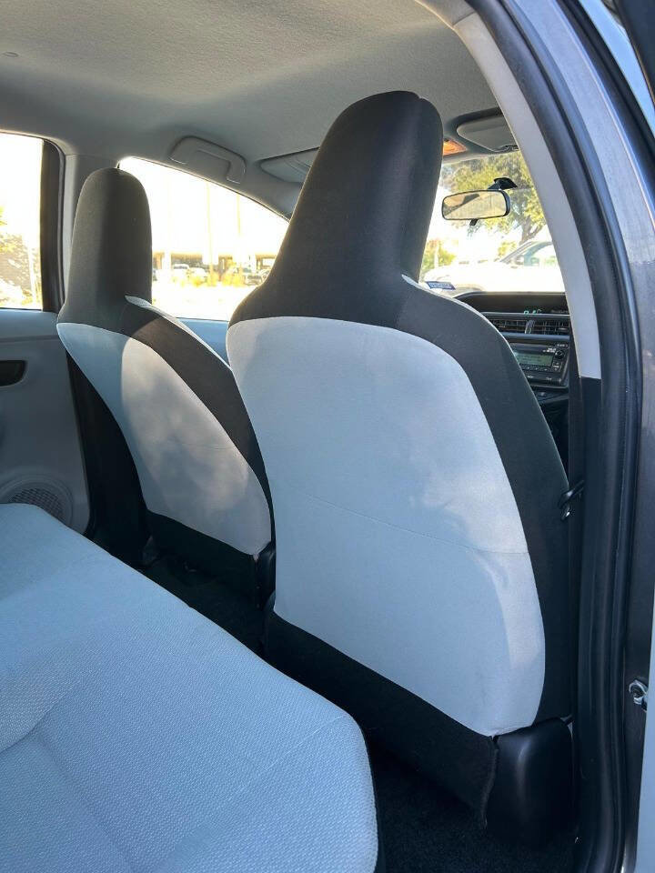 Used 2012 Toyota Prius C One image 41