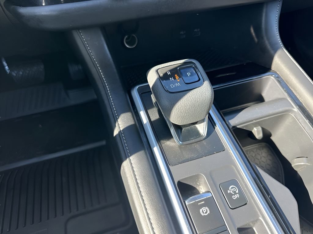 Used 2022 Nissan Pathfinder S image 16