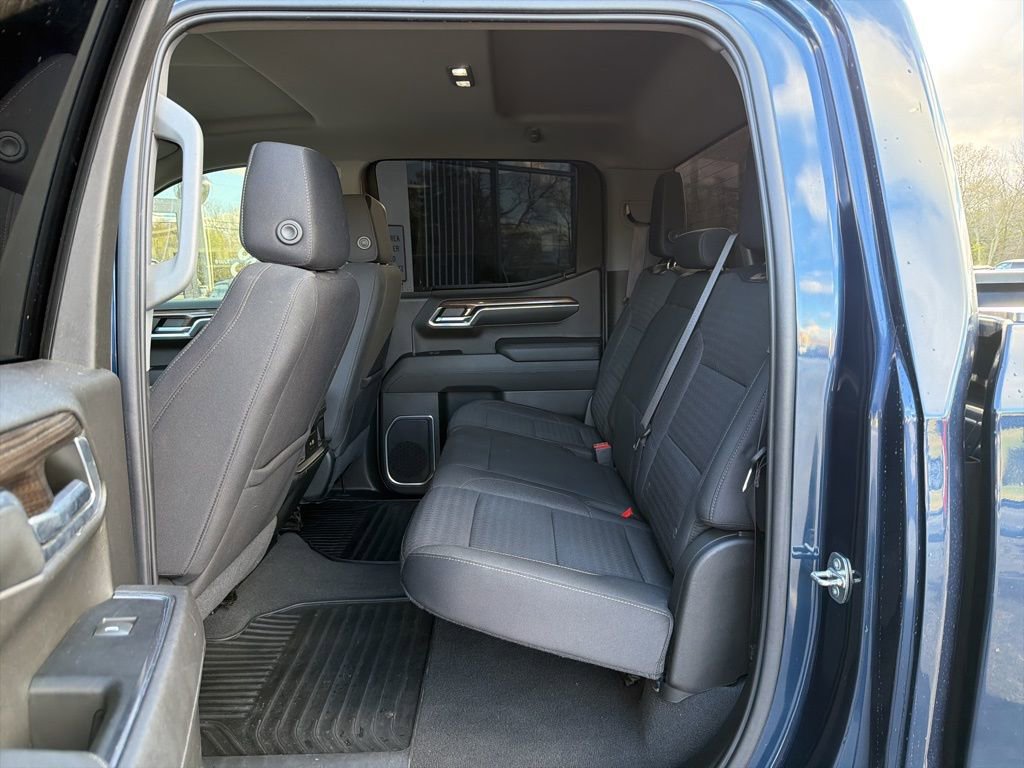 Used 2022 Chevrolet Silverado 1500 LT w/ Z71 Off-Road Package image 20